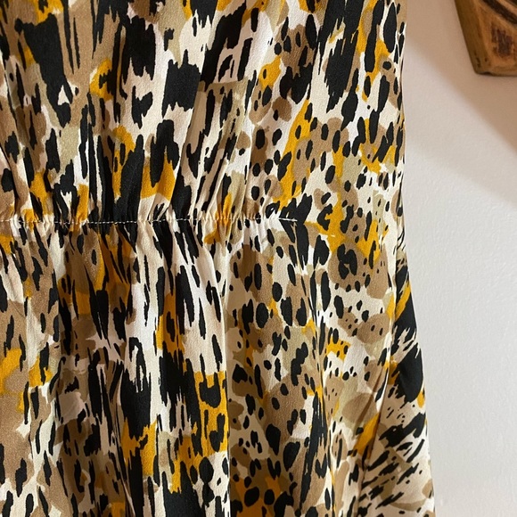 Banana Republic cowl-neck animal print sleeveless top - Picture 9 of 15